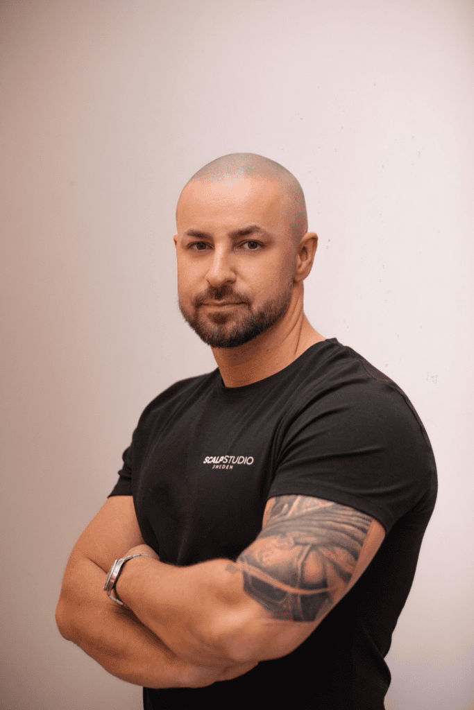 INK-credible PRO Team - Liam Juklen Scalp Studio Sweden