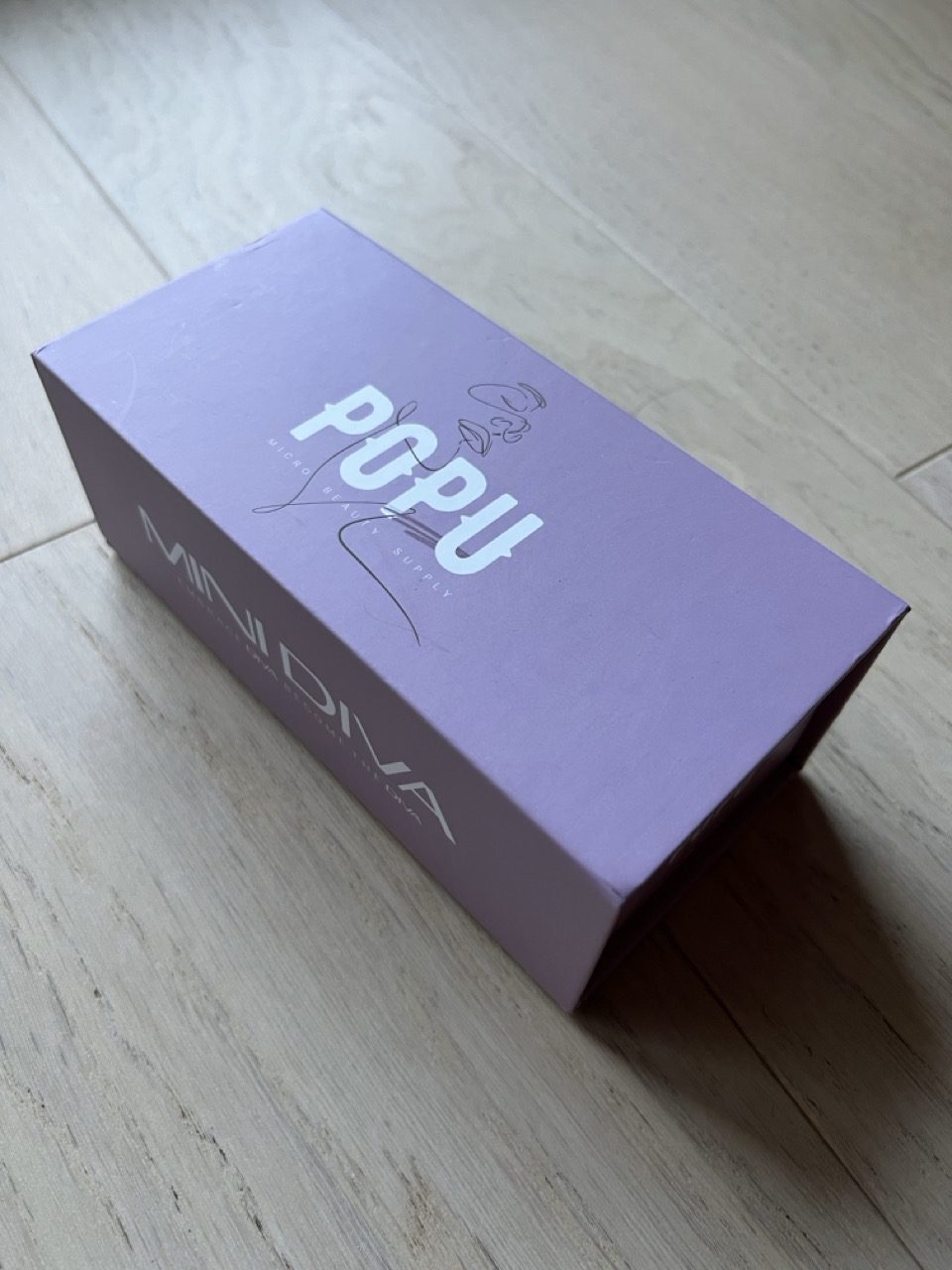 POPU MINI DIVA 3.5 MM (must) + lisaaku (hõbedane)