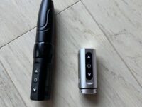 POPU MINI DIVA 3.5 MM (must) + lisaaku (hõbedane)